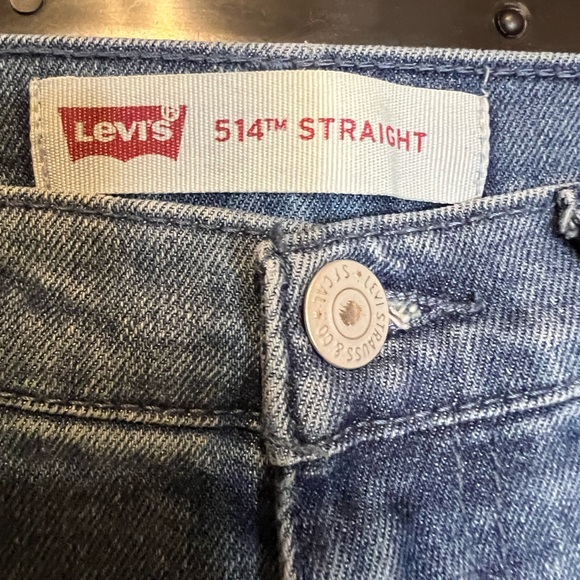 Levi's Classic Straight  514 Blue Jeans. See measurements for size - Picture 4 of 6